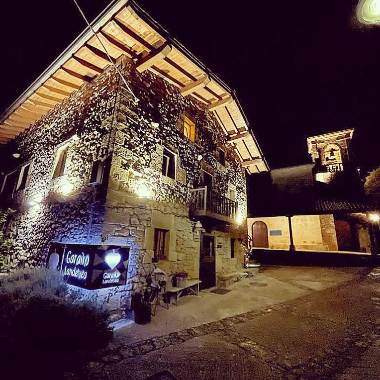 Hotel Garaiko Landetxea Durango Buitenkant foto