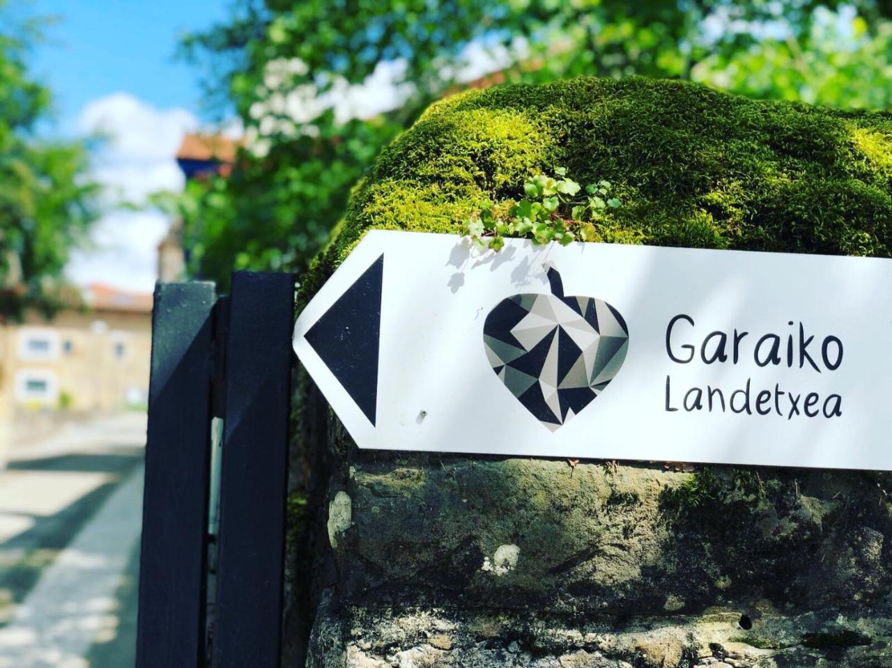 Hotel Garaiko Landetxea Durango Buitenkant foto